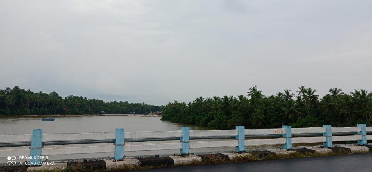 Shruthi'S Aarohi-Nature'S Retreat Mulappilangad Ngoại thất bức ảnh